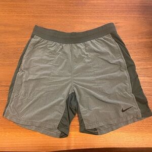 Nike Men's Green Athletic Shorts
